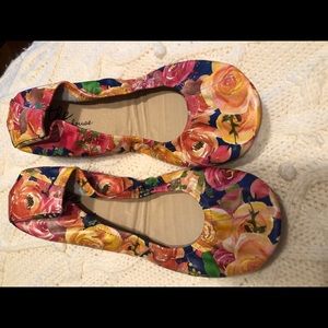 Storehouse flats limited flower print sz 9